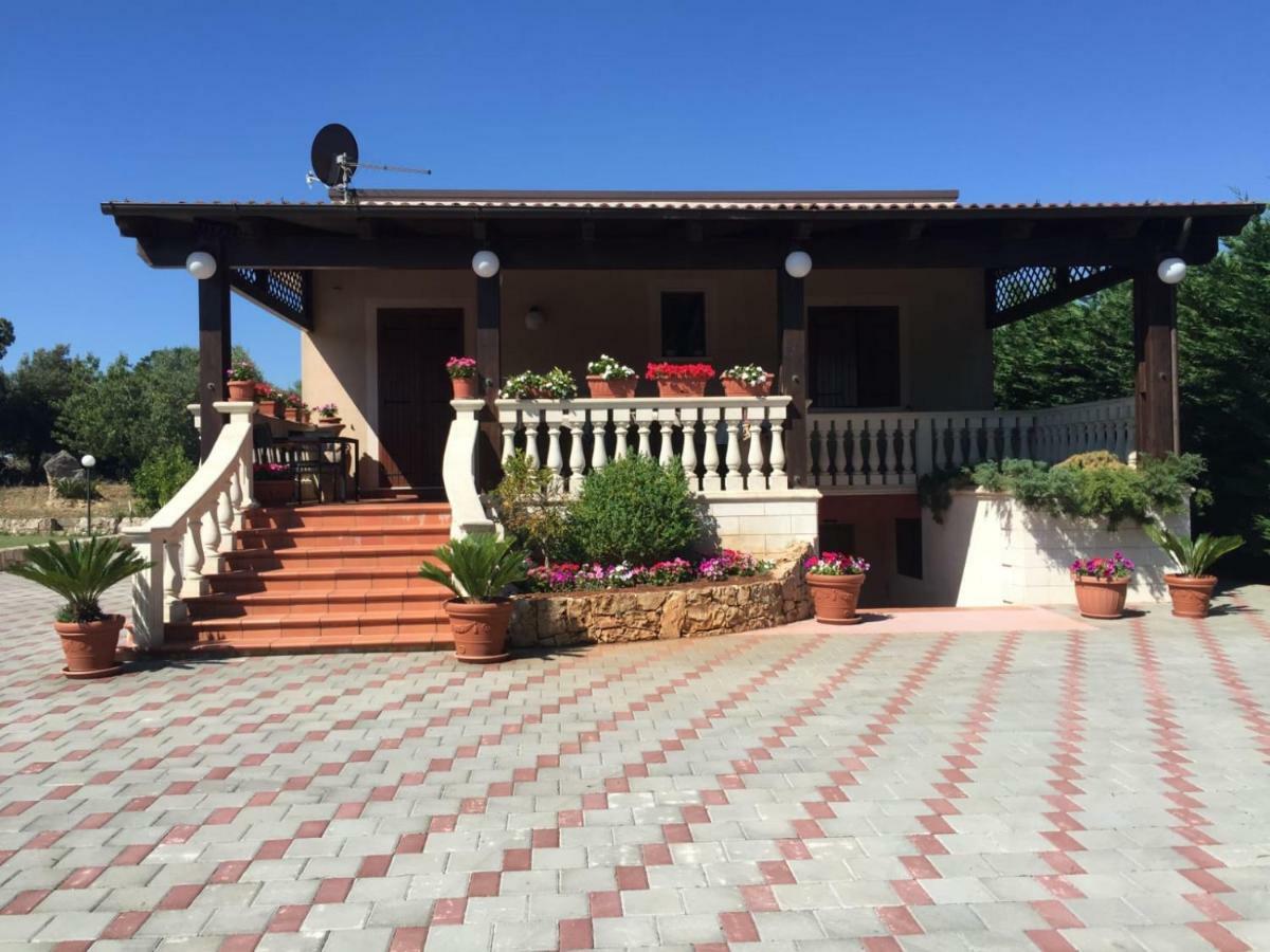 Villa Patrizia-Luxury Villa Моттола Экстерьер фото
